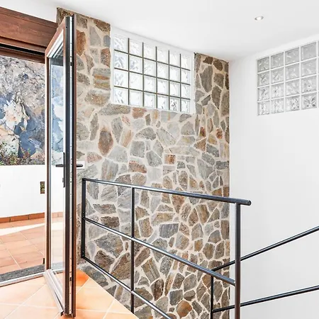 Villa Con Piscina Privada, Vistas Y Jardin *